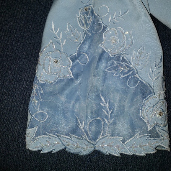 Dress - Picture 2 of 2